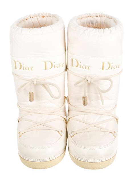 christian dior moon boots.